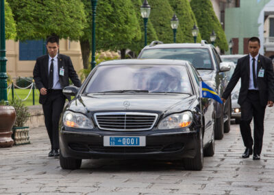 Illustration d’une escorte de véhicule officiel lors d’un déplacement diplomatique